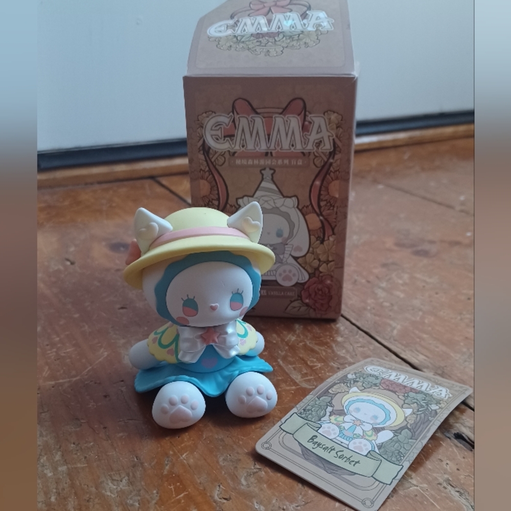 Emma Secret Forest Garden Party series 1 baysalt sorbet kawaii vinyl cat figure